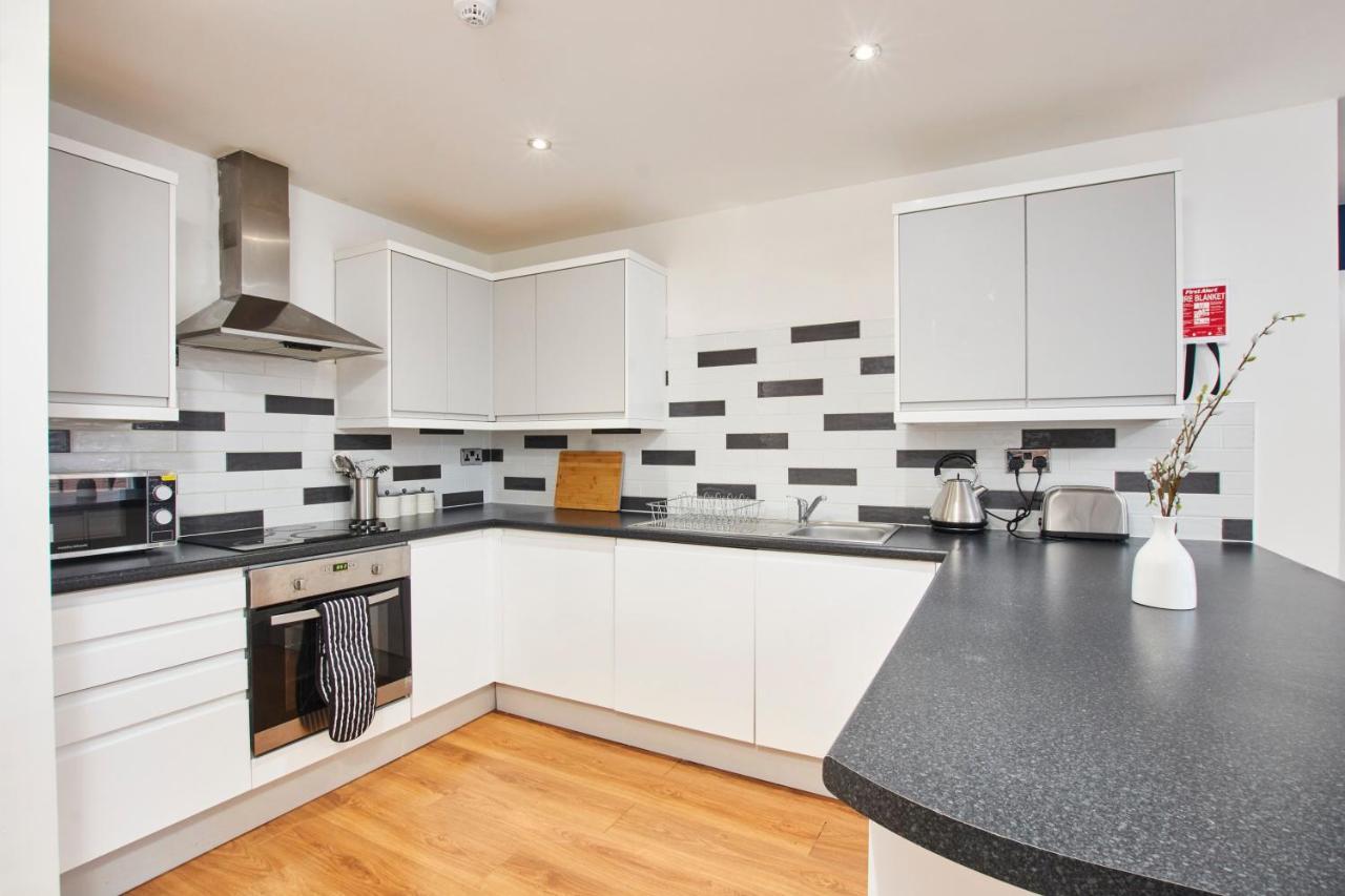 Stunning City Centre 3 Bed, 3 Bath - Sleeps 8! Leilighet Leeds  Eksteriør bilde